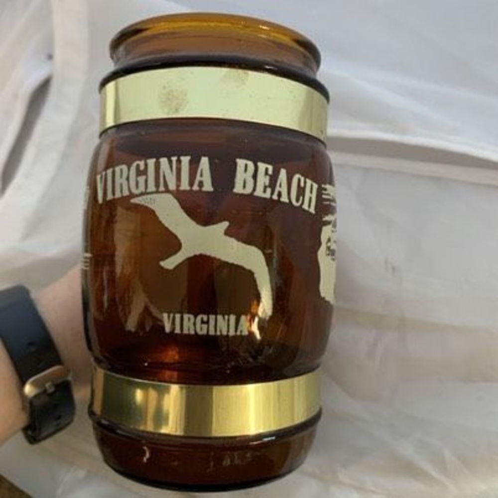 Virginia Beach Norwegian Lady Fun In The Sun Souvenir Brown Wood Handled Mug
